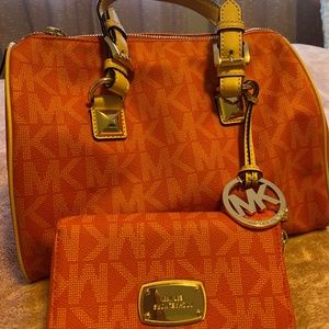 hand bag and wallet set